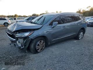 ✅ 2020 Buick Enclave Essence • VIN: 5GAERBKWXLJ173386 • Лот: 90760495. Опубликован ранее на Copart с пробегом 122 379 миль. Бесплатный доступ к архиву аукционных продаж из США и подробный отчёт об истории автомобиля на DreamBid. Изображение 1.