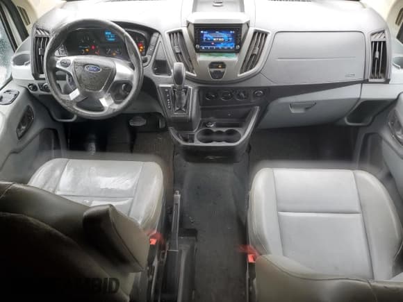 ✅ 2016 Ford Transit • VIN: 1FTYR1CV6GKA05515 • Lot: 86603535. Wystawiony na Copart z przebiegiem 174 836 mil. Bezpłatny archiwum sprzedaży aukcyjnych z USA i szczegółowy raport historii pojazdu na DreamBid. Zdjęcie 8.