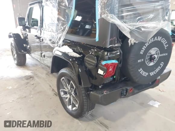 ✅ 2024 Jeep Wrangler Willys • VIN: 1C4RJXN68RW207031 • Lot: 41351265. Wystawiony na IAAI z przebiegiem 284 mil. Bezpłatny archiwum sprzedaży aukcyjnych z USA i szczegółowy raport historii pojazdu na DreamBid. Zdjęcie 6.