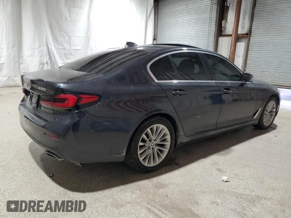 ✅ 2022 BMW 5 Series 530i xDrive • VIN: WBA13BJ08NWX74181 • Лот: 86521985. Опубликован ранее на Copart с пробегом 63 743 миль. Бесплатный доступ к архиву аукционных продаж из США и подробный отчёт об истории автомобиля на DreamBid. Изображение 3.
