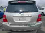 2001 Toyota Highlander z VIN JTEGF21A010014509, wystawiony jako IAAI lot #41512700 z przebiegiem 165 065 mil mil oraz . Historia ofert i sprzedaży dostępna na DreamBid. Obrazek 17.