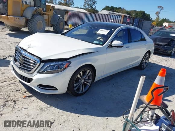 ✅ 2015 Mercedes-Benz S 550 • VIN: WDDUG8CB5FA130213 • Lot: 43515245. Wystawiony na IAAI z przebiegiem 96 389 mil. Bezpłatny archiwum sprzedaży aukcyjnych z USA i szczegółowy raport historii pojazdu na DreamBid. Zdjęcie 17.