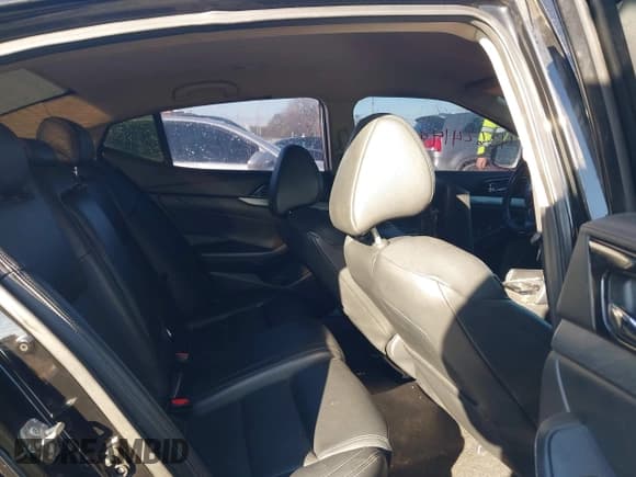 ✅ 2017 Nissan Maxima SV • VIN: 1N4AA6AP9HC386949 • Lot: 43624149. Listed on IAAI with 176,371 mi. Free auction sales archive from the USA and detailed vehicle history report at DreamBid. Image 8.