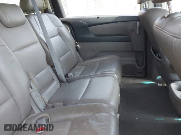 ✅ 2012 Honda Odyssey Touring • VIN: 5FNRL5H92CB116899 • Lot: 41907863. Listed on IAAI with 225,221 mi. Free auction sales archive from the USA and detailed vehicle history report at DreamBid. Image 8.