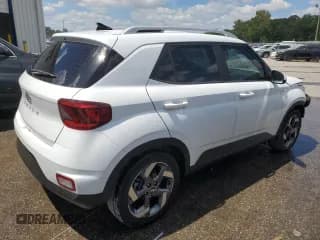 ✅ 2021 Hyundai Venue SEL • VIN: KMHRC8A32MU096746 • Lot: 68939624. Wystawiony na Copart z przebiegiem 23 302 mil. Bezpłatny archiwum sprzedaży aukcyjnych z USA i szczegółowy raport historii pojazdu na DreamBid. Zdjęcie 3.