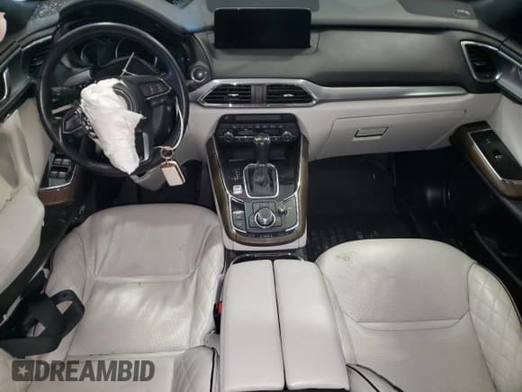 ✅ 2022 Mazda CX-9 Signature • VIN: JM3TCBEY0N0620425 • Лот: 92033295. Опубликован ранее на Copart с пробегом 47 154 миль. Бесплатный доступ к архиву аукционных продаж из США и подробный отчёт об истории автомобиля на DreamBid. Изображение 8.