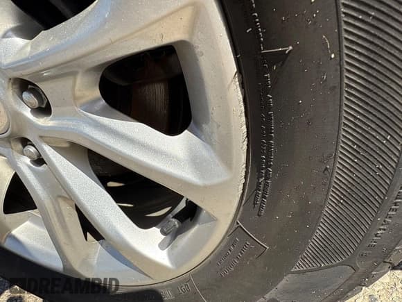 ✅ 2020 Chevrolet Equinox LT • VIN: 2GNAXTEV7L6182157 • Лот: 42239640. Опубликован ранее на IAAI с пробегом 82 040 миль. Бесплатный доступ к архиву аукционных продаж из США и подробный отчёт об истории автомобиля на DreamBid. Изображение 1.