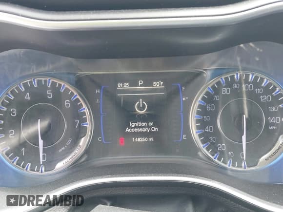 ✅ 2015 Chrysler 200 Limited • VIN: 1C3CCCAB7FN605171 • Lot: 41981777. Listed on IAAI with 148,250 mi. Free auction sales archive from the USA and detailed vehicle history report at DreamBid. Image 7.