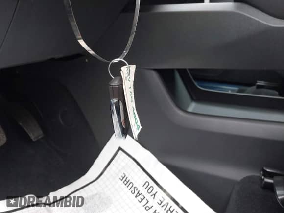 2025 Chevrolet Equinox AWD LT with VIN 3GNAXPEG1SL294231, listed as a IAAI auction lot 42223110 with 1,093 mi miles and . Bid and sale history available at DreamBid. Image 11.