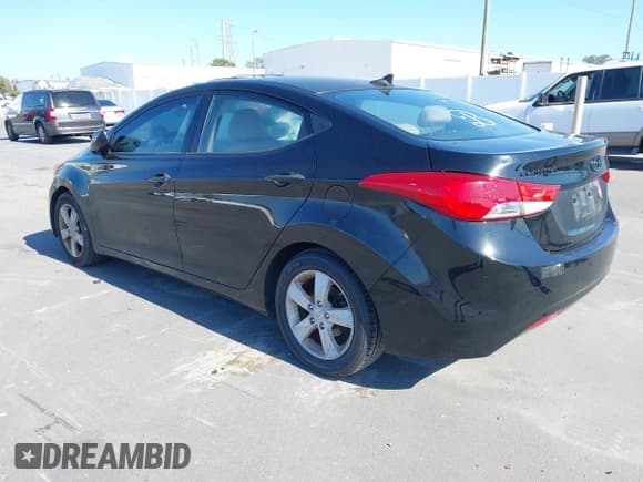✅ 2013 Hyundai Elantra Limited • VIN: KMHDH4AE7DU913411 • Лот: 43917088. Опубликован ранее на IAAI с пробегом 136 226 миль. Бесплатный доступ к архиву аукционных продаж из США и подробный отчёт об истории автомобиля на DreamBid. Изображение 3.