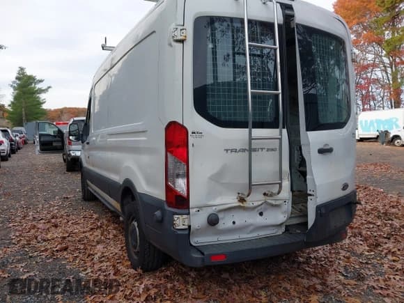 ✅ 2016 Ford Transit Cargo • VIN: 1FTYR2CM9GKA29238 • Лот: 43622611. Опубликован ранее на IAAI с пробегом 174 314 миль. Бесплатный доступ к архиву аукционных продаж из США и подробный отчёт об истории автомобиля на DreamBid. Изображение 3.
