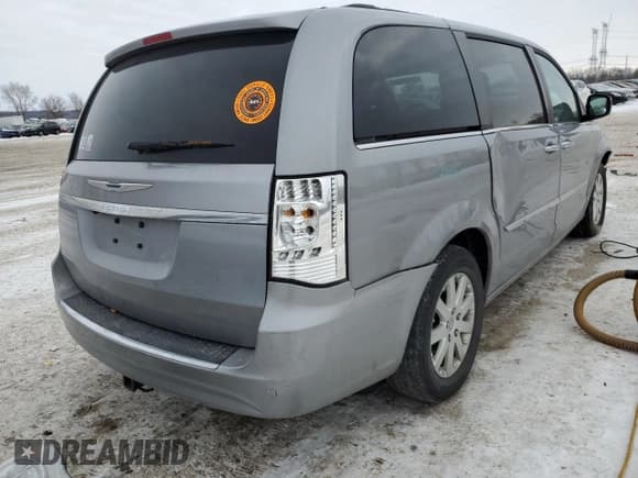 ✅ 2014 Chrysler Town & Country Touring • VIN: 2C4RC1BG6ER410135 • Lot: 88464185. Listed on Copart with 173,220 mi. Free auction sales archive from the USA and detailed vehicle history report at DreamBid. Image 3.