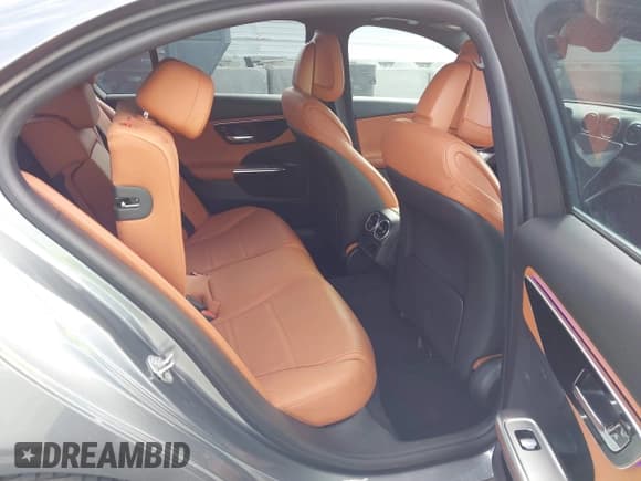 ✅ 2022 Mercedes-Benz C 300 • VIN: W1KAF4GB0NR053260 • Лот: 43422619. Опубликован ранее на IAAI с пробегом 57 668 миль. Бесплатный доступ к архиву аукционных продаж из США и подробный отчёт об истории автомобиля на DreamBid. Изображение 8.