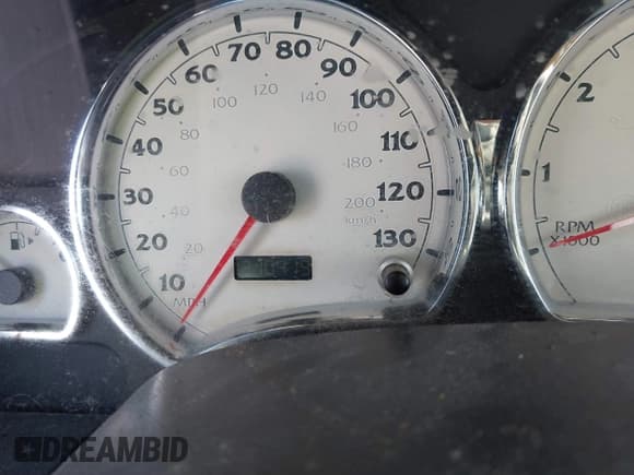 ✅ 2004 Saturn VUE V6 • VIN: 5GZCZ53444S887559 • Lot: 41496856. Wystawiony na IAAI z przebiegiem 210 419 mil. Bezpłatny archiwum sprzedaży aukcyjnych z USA i szczegółowy raport historii pojazdu na DreamBid. Zdjęcie 7.