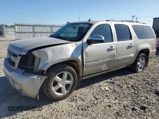 ✅ 2009 Chevrolet Suburban LTZ • VIN: 1GNFK36379R220422 • Lot: 70210505. Wystawiony na Copart z przebiegiem 362 354 mil. Bezpłatny archiwum sprzedaży aukcyjnych z USA i szczegółowy raport historii pojazdu na DreamBid. Zdjęcie 1.