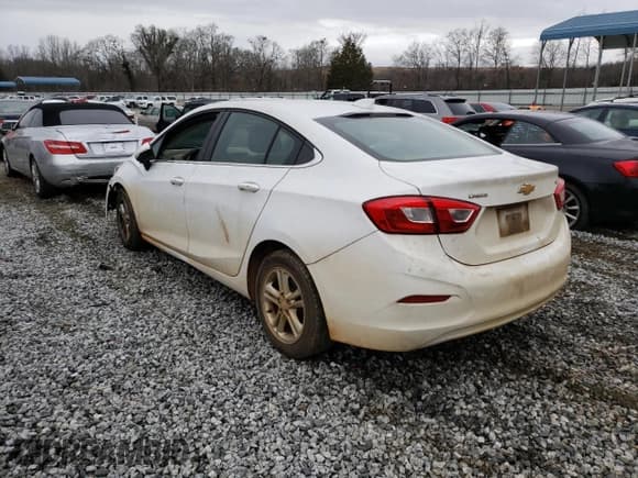 ✅ 2018 Chevrolet Cruze LT • VIN: 1G1BE5SM8J7246190 • Lot: 41266173. Listed on Copart with Not provided. Free auction sales archive from the USA and detailed vehicle history report at DreamBid. Image 2.