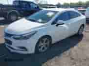 2017 Chevrolet Cruze Premier с VIN 1G1BF5SM8H7150664, выставлен на аукционе IAAI как лот 43618420 с пробегом 216 981 миль миль и . История ставок и продаж доступна на DreamBid. Изображение 2.