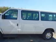 ✅ 2013 Ford Econoline Passenger XL • VIN: 1FBNE3BL8DDA48011 • Lot: 42221850. Wystawiony na IAAI z przebiegiem 74 189 mil. Bezpłatny archiwum sprzedaży aukcyjnych z USA i szczegółowy raport historii pojazdu na DreamBid. Zdjęcie 14.