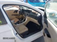 ✅ 2015 Honda Accord EX-L • VIN: 1HGCR2F88FA271663 • Lot: 43644774. Listed on IAAI with 127,564 mi. Free auction sales archive from the USA and detailed vehicle history report at DreamBid. Image 5.