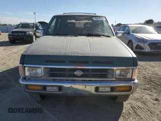 ✅ 1995 Nissan Pathfinder LE • VIN: JN8HD17Y5SW013338 • Lot: 76463714. Wystawiony na Copart z przebiegiem 287 723 mil. Bezpłatny archiwum sprzedaży aukcyjnych z USA i szczegółowy raport historii pojazdu na DreamBid. Zdjęcie 5.