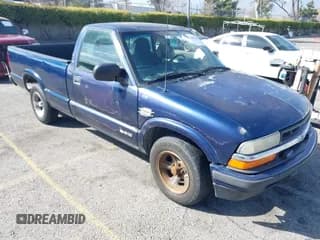 ✅ 1999 Chevrolet S-10 LS • VIN: 1GCCS14X1XK223022 • Lot: 41682269. Listed on IAAI with 202,954 mi. Free auction sales archive from the USA and detailed vehicle history report at DreamBid. Image 1.