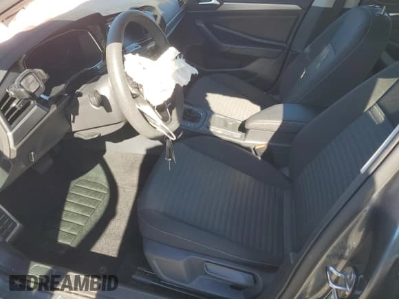 ✅ 2023 Volkswagen Jetta S • VIN: 3VW5M7BU3PM043173 • Лот: 87181865. Опубликован ранее на Copart с пробегом 53 411 миль. Бесплатный доступ к архиву аукционных продаж из США и подробный отчёт об истории автомобиля на DreamBid. Изображение 7.