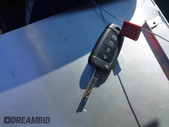 ✅ 2019 Hyundai Elantra • VIN: KMHH35LE3KU102124 • Лот: 43186393. Опубликован ранее на IAAI с пробегом 47 154 миль. Бесплатный доступ к архиву аукционных продаж из США и подробный отчёт об истории автомобиля на DreamBid. Изображение 11.