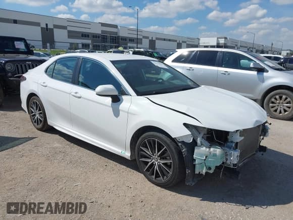 ✅ 2021 Toyota Camry SE • VIN: 4T1G11AK9MU478297 • Lot: 43323898. Listed on IAAI with 87,183 mi. Free auction sales archive from the USA and detailed vehicle history report at DreamBid. Image 1.