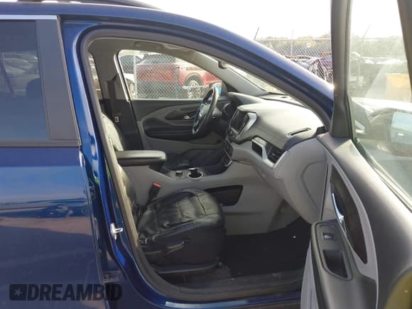 ✅ 2022 GMC Terrain SLE • VIN: 3GKALMEV8NL262340 • Lot: 43445607. Wystawiony na IAAI z przebiegiem 54 714 mil. Bezpłatny archiwum sprzedaży aukcyjnych z USA i szczegółowy raport historii pojazdu na DreamBid. Zdjęcie 5.