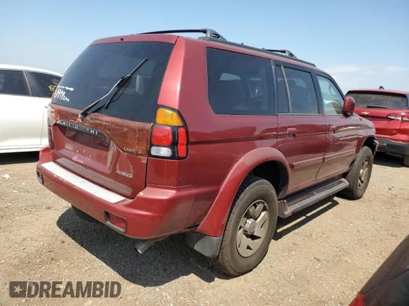 ✅ 2000 Mitsubishi Montero Sport Limited • VIN: JA4MT41R3YP808742 • Лот: 58167405. Опубликован ранее на Copart с пробегом 202 406 миль. Бесплатный доступ к архиву аукционных продаж из США и подробный отчёт об истории автомобиля на DreamBid. Изображение 3.