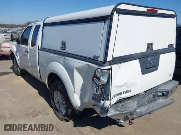 ✅ 2015 Nissan Frontier SV • VIN: 1N6AD0CU6FN703439 • Lot: 41644963. Wystawiony na IAAI z przebiegiem 339 963 mil. Bezpłatny archiwum sprzedaży aukcyjnych z USA i szczegółowy raport historii pojazdu na DreamBid. Zdjęcie 17.