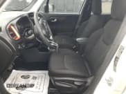 ✅ 2018 Jeep Renegade Sport • VIN: ZACCJBAB4JPH37798 • Lot: 60153025. Wystawiony na Copart z przebiegiem 42 112 mil. Bezpłatny archiwum sprzedaży aukcyjnych z USA i szczegółowy raport historii pojazdu na DreamBid. Zdjęcie 7.