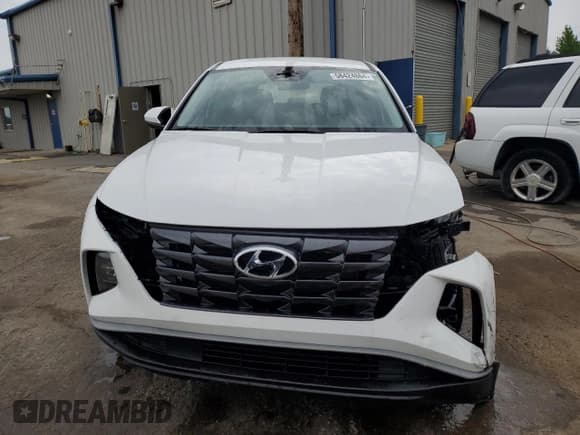 ✅ 2023 Hyundai Tucson SE • VIN: 5NMJACAE5PH261275 • Lot: 58424864. Wystawiony na Copart z przebiegiem 4 127 mil. Bezpłatny archiwum sprzedaży aukcyjnych z USA i szczegółowy raport historii pojazdu na DreamBid. Zdjęcie 5.