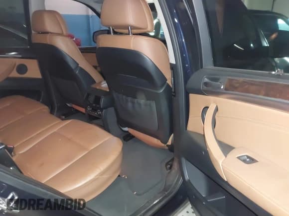 ✅ 2010 BMW X5 35d • VIN: 5UXFF0C51ALT84448 • Лот: 43909446. Опубликован ранее на IAAI с пробегом 188 256 миль. Бесплатный доступ к архиву аукционных продаж из США и подробный отчёт об истории автомобиля на DreamBid. Изображение 8.