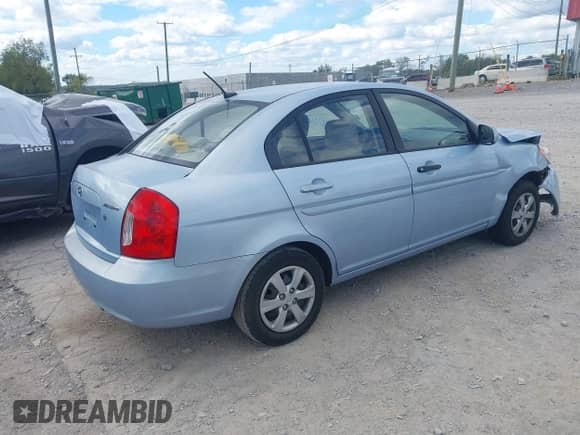 2011 Hyundai Accent GLS with VIN KMHCN4AC4BU615575, listed as a IAAI auction lot 43344413 with 222,302 mi miles and . Bid and sale history available at DreamBid. Image 4.