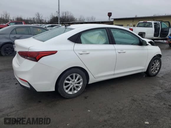 ✅ 2022 Hyundai Accent SE • VIN: 3KPC24A66NE180553 • Лот: 51821985. Опубликован ранее на Copart с пробегом 48 234 миль. Бесплатный доступ к архиву аукционных продаж из США и подробный отчёт об истории автомобиля на DreamBid. Изображение 3.
