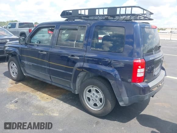 ✅ 2016 Jeep Patriot Sport SE • VIN: 1C4NJPBA2GD731551 • Lot: 42337093. Listed on IAAI with 124,902 mi. Free auction sales archive from the USA and detailed vehicle history report at DreamBid. Image 3.