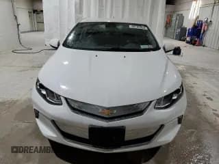 ✅ 2017 Chevrolet Volt LT • VIN: 1G1RC6S5XHU211195 • Lot: 68105504. Wystawiony na Copart z przebiegiem 83 614 mil. Bezpłatny archiwum sprzedaży aukcyjnych z USA i szczegółowy raport historii pojazdu na DreamBid. Zdjęcie 5.