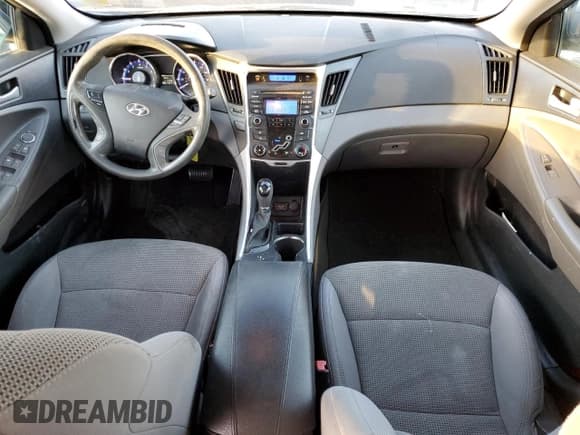 ✅ 2013 Hyundai Sonata GLS • VIN: 5NPEB4AC7DH735678 • Lot: 75620074. Wystawiony na Copart z przebiegiem 146 811 mil. Bezpłatny archiwum sprzedaży aukcyjnych z USA i szczegółowy raport historii pojazdu na DreamBid. Zdjęcie 8.