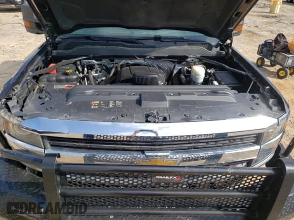 ✅ 2015 Chevrolet Silverado 2500HD LT • VIN: 1GC2KVEG2FZ533591 • Lot: 81406885. Wystawiony na Copart z przebiegiem 133 698 mil. Bezpłatny archiwum sprzedaży aukcyjnych z USA i szczegółowy raport historii pojazdu na DreamBid. Zdjęcie 11.