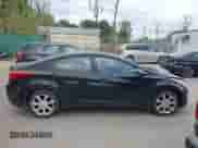 2013 Hyundai Elantra GLS z VIN KMHDH4AE0DU927201, wystawiony jako IAAI lot #43383253 z przebiegiem 117 024 mil mil oraz . Historia ofert i sprzedaży dostępna na DreamBid. Obrazek 13.