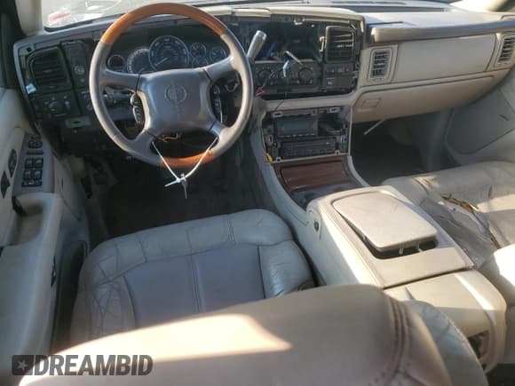 ✅ 2002 Cadillac Escalade EXT • VIN: 3GYEK63N72G285850 • Lot: 70924384. Listed on Copart with 202,281 mi. Free auction sales archive from the USA and detailed vehicle history report at DreamBid. Image 8.