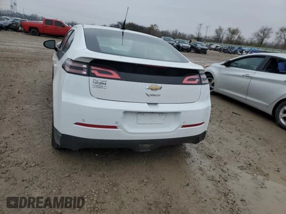 ✅ 2013 Chevrolet Volt • VIN: 1G1RB6E43DU102867 • Lot: 80485424. Wystawiony na Copart z przebiegiem Nie podano. Bezpłatny archiwum sprzedaży aukcyjnych z USA i szczegółowy raport historii pojazdu na DreamBid. Zdjęcie 6.