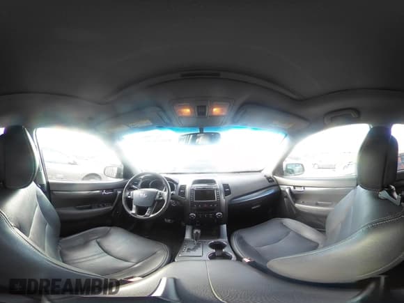 ✅ 2011 Kia Sorento SX • VIN: 5XYKWDA23BG156738 • Lot: 43660699. Listed on IAAI with 81,237 mi. Free auction sales archive from the USA and detailed vehicle history report at DreamBid. Image 18.