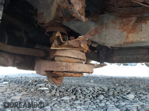 ✅ 1997 Buick LeSabre Custom • VIN: 1G4HP52K4VH560456 • Lot: 43670144. Wystawiony na IAAI z przebiegiem 203 386 mil. Bezpłatny archiwum sprzedaży aukcyjnych z USA i szczegółowy raport historii pojazdu na DreamBid. Zdjęcie 16.