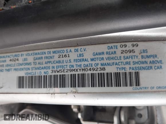 ✅ 2000 Volkswagen Jetta GLS • VIN: 3VWSE29MXYM049238 • Lot: 41906753. Listed on IAAI with Not provided. Free auction sales archive from the USA and detailed vehicle history report at DreamBid. Image 9.