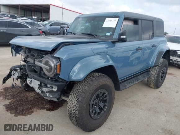 ✅ 2024 Ford Bronco Raptor • VIN: 1FMEE0RR1RLA50535 • Lot: 43545315. Listed on IAAI with 4,965 mi. Free auction sales archive from the USA and detailed vehicle history report at DreamBid. Image 17.