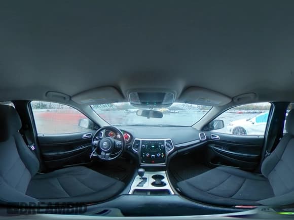 ✅ 2011 Jeep Grand Cherokee Laredo • VIN: 1J4RR4GG9BC705592 • Lot: 93147795. Listed on Copart with 221,481 mi. Free auction sales archive from the USA and detailed vehicle history report at DreamBid. Image 15.