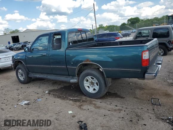 ✅ 1997 Toyota T100 SR5 • VIN: JT4UN24D3V0050569 • Лот: 56360705. Опубликован ранее на Copart с пробегом 156 355 миль. Бесплатный доступ к архиву аукционных продаж из США и подробный отчёт об истории автомобиля на DreamBid. Изображение 2.
