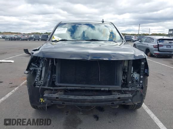 ✅ 2017 Chevrolet Suburban LT • VIN: 1GNSKHKC8HR109975 • Lot: 43490894. Listed on IAAI with 258,924 mi. Free auction sales archive from the USA and detailed vehicle history report at DreamBid. Image 12.